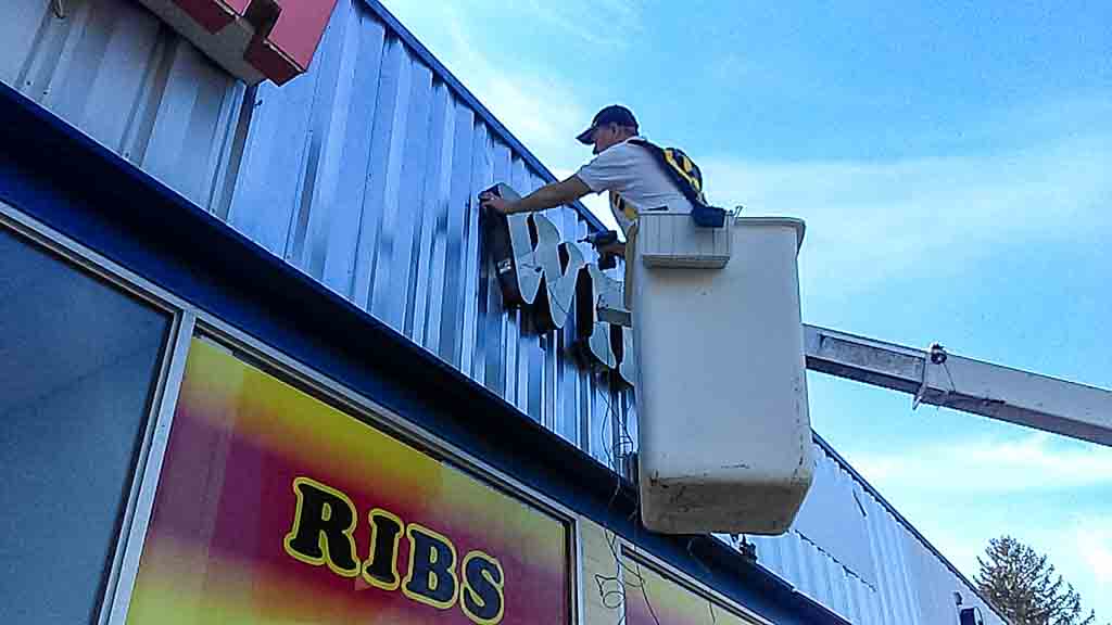 Impact Signs USA Wings To Go